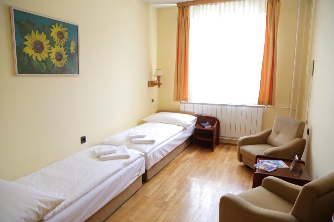 Hotel Bara Gellert Budapest Luaran gambar